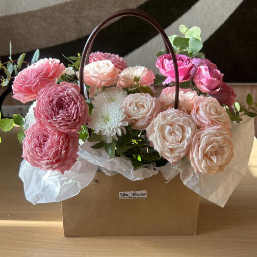 Цветы в коробке 🌸🌺микс пионовидных роз