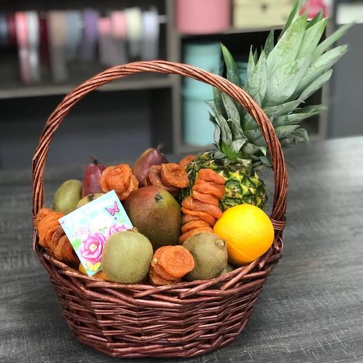 ФрукFruit basket for the New Year