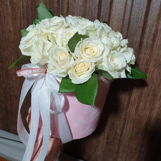 Белые розы 🌸