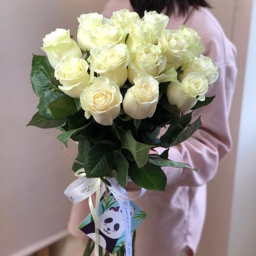 15 premium white roses