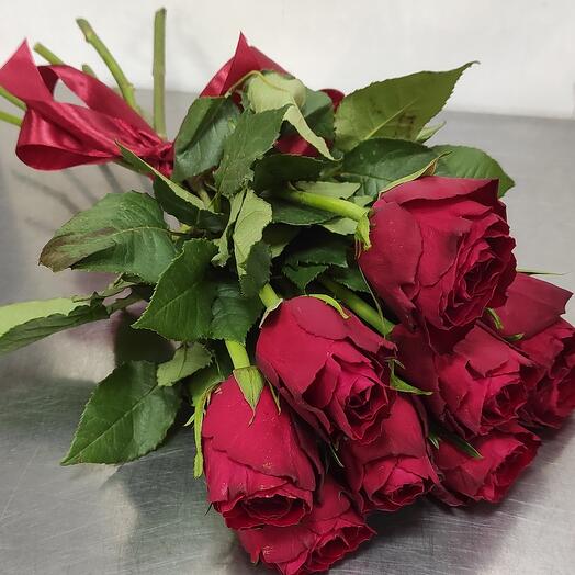 9 rosas rojas