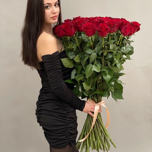 Luxury bouquet 51 red Roses Ecuador