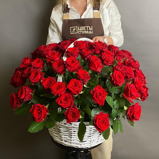 Cesta con 101 Rosas