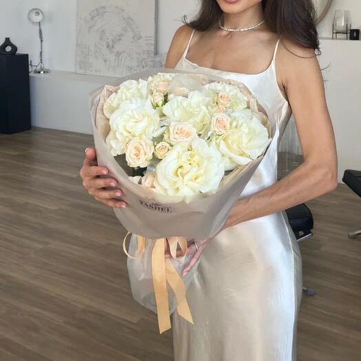 Flower bouquet "Souffle"