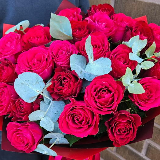 Flower bouquet with 25 roses 40cm