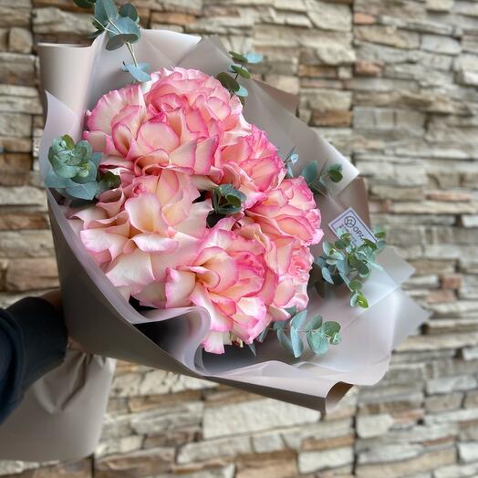 Букет с кружевными розами🌸
