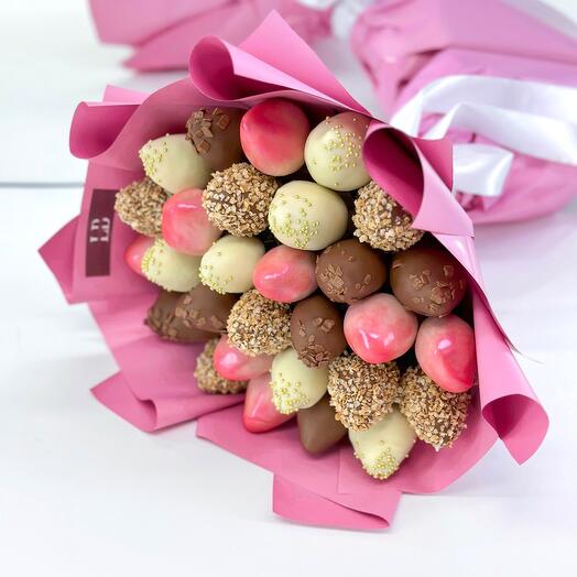 Букет М из клубники в шоколаде 9