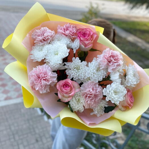 Букет из стойких цветов