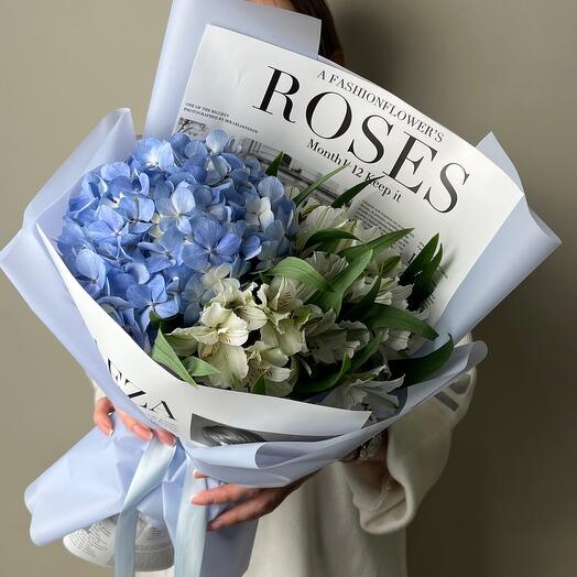 Cumplido con Hortensia azul