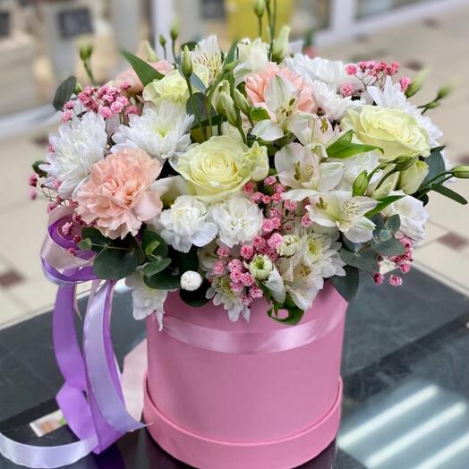 Flowers in a box for "Mamulechka"