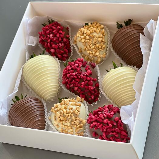 Клубника в шоколаде «Классика S»