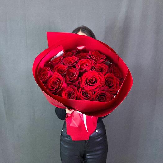 Красных 17 роз 💖💖