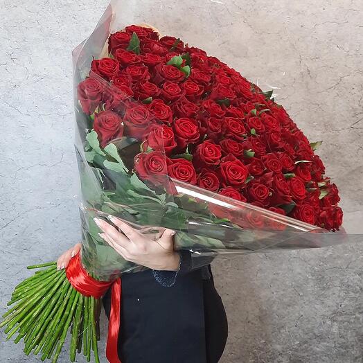Букет из длинных роз