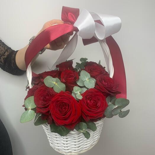 Basket with flowers "Passion and tenderness"