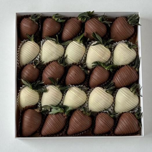 Chocolate-covered strawberries "Double - 25 berries"