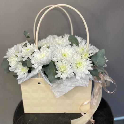 Цветы в коробке "Запах весны"