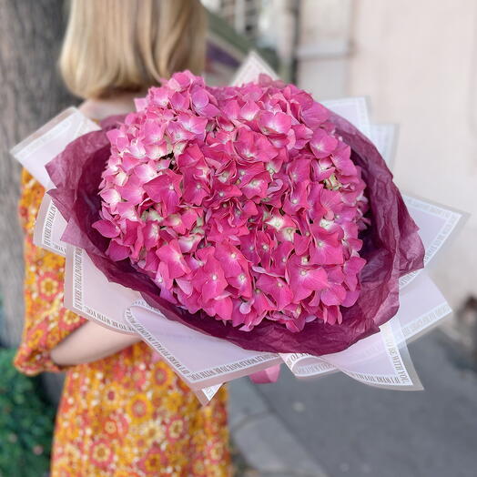 Bouquet with raspberry  hydrangea
