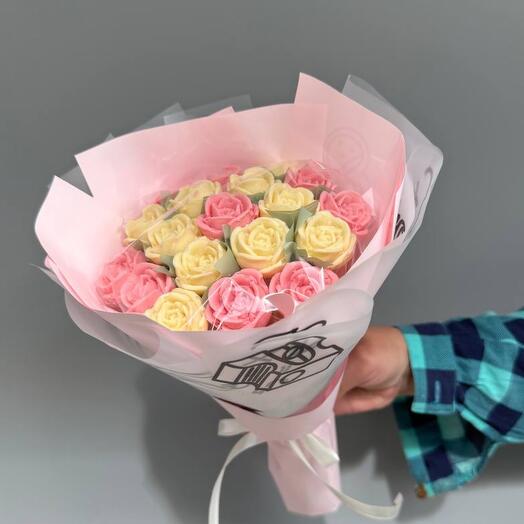 Bouquet of chocolate roses