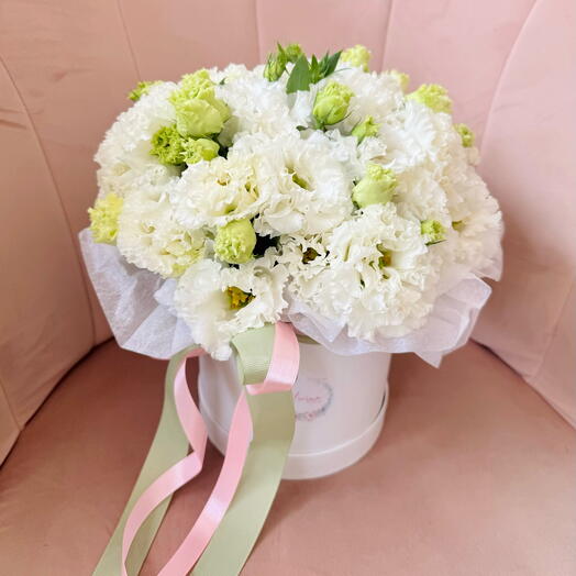 Flowerbox Majestic Moments з білою еустомою