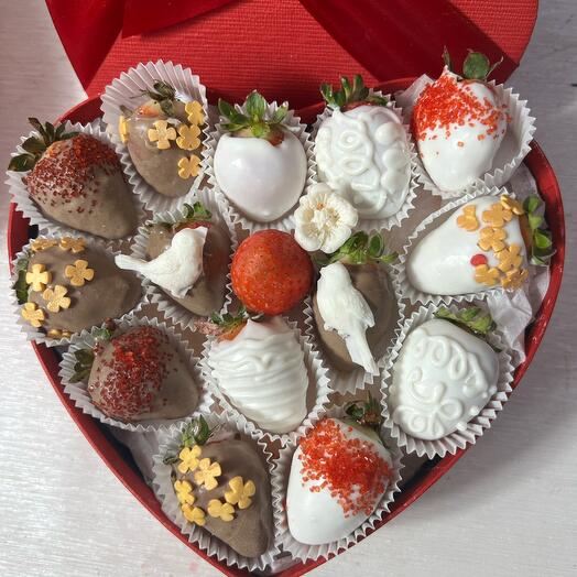 Клубника в шоколаде 🍓🍫