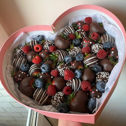 Corazón con bayas