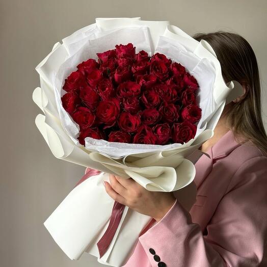 ХИТ! Монобукет из 35 красных кенийских роз