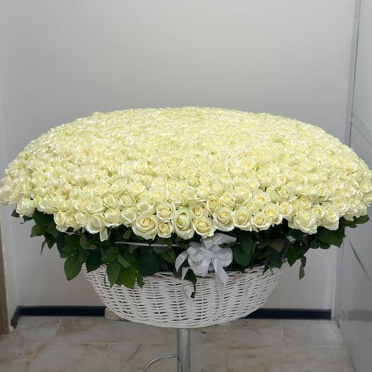 Корзина с цветами 1001 Роза