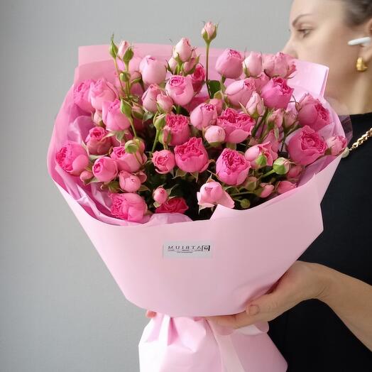 Ramo de rosas de peonía de arbusto