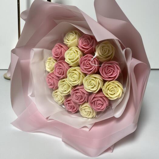 Съедобный букет из 19 шоколадных роз девушке, маме, бабушке, подруге