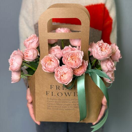 Bolso con rosas peonías