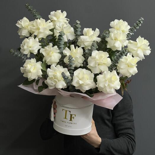 Французские Розы с эвкалиптом