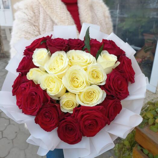 Букет сердце из 25 роз
