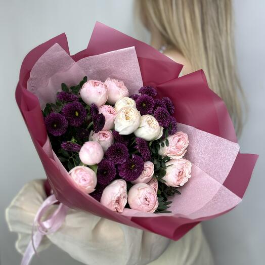 Ramo de rosas Peonías y Santini