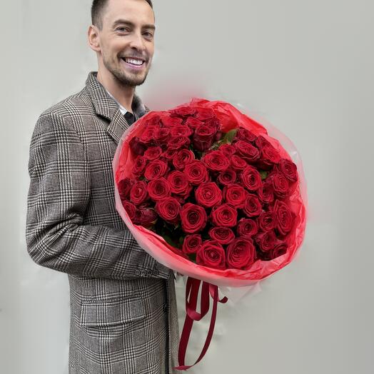 Монобукет из 51 розы Red Naomi