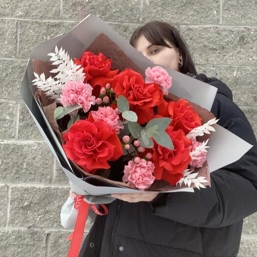 Букет «Любовное послание» с франзускими розами и диантусами