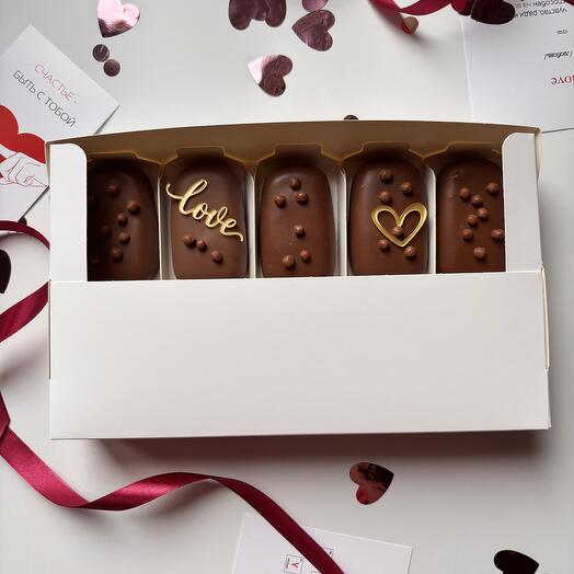 Чизкейки на палочке love