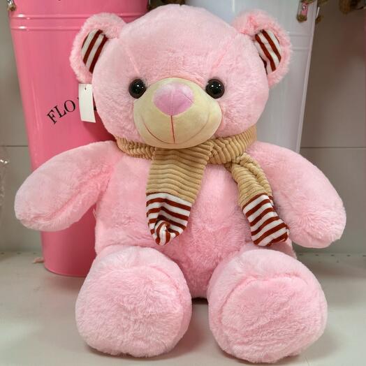 Плюшевый медведь с галстуком