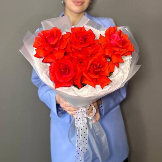 Монобукет алых французских роз Нина