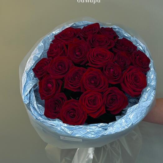 Букет из 21 красной розы