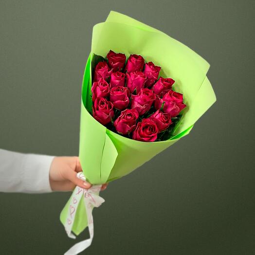 Букет Трепетные слова (малиновые розы 15 шт) Кения 40 см