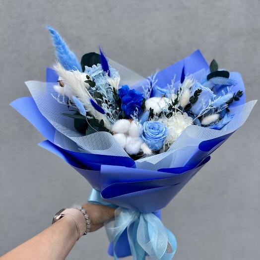 Букет сухоцветы и розы стабилизированные