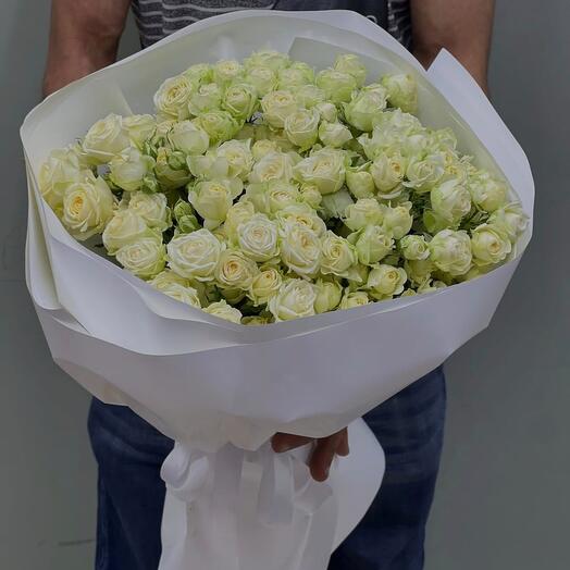 Пионовидные розы Нежность в белом