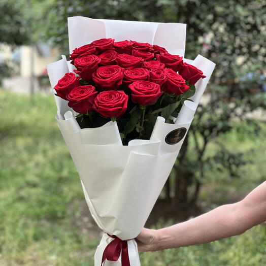 15 red naomi