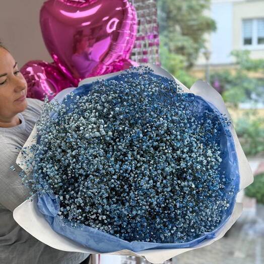 Kék gypsophila csokor