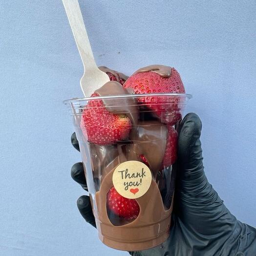 Клубника в шоколаде «Berry Life Box»