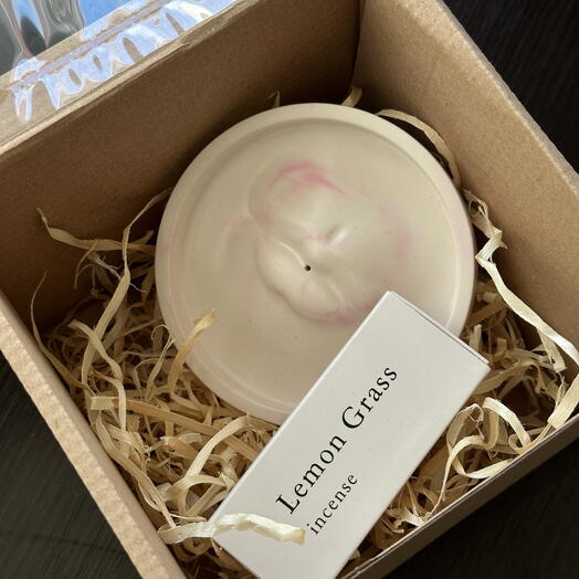 Blush Kiss — gipsz füstölőtartó