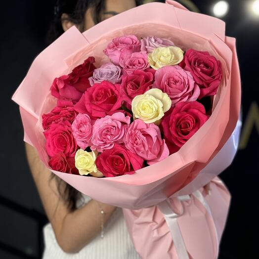 Нежный микс из сортовых роз