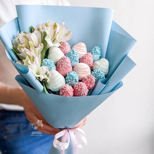 Ramo de flores de fresa"Aqua"