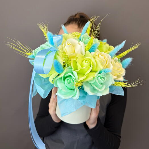 Композиция из мыльных цветов «Лагуна»