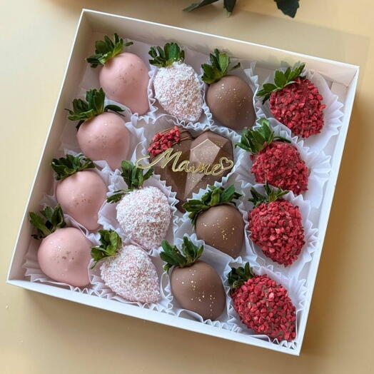 Клубника для любимой мамочки🤎с дубайским сердечком